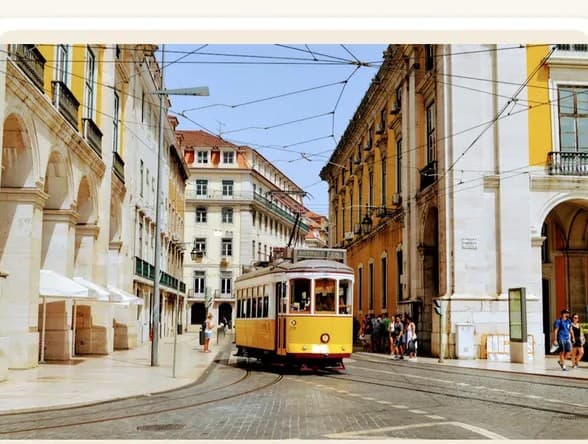 Saved article about a Lisbon weekend itinerary